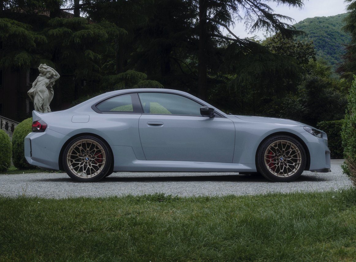 Finally here: the new BMW M2 CS, massive ducktail spoiler from M4 CSL, suspensrion tweaks and power upgade. What do you think?