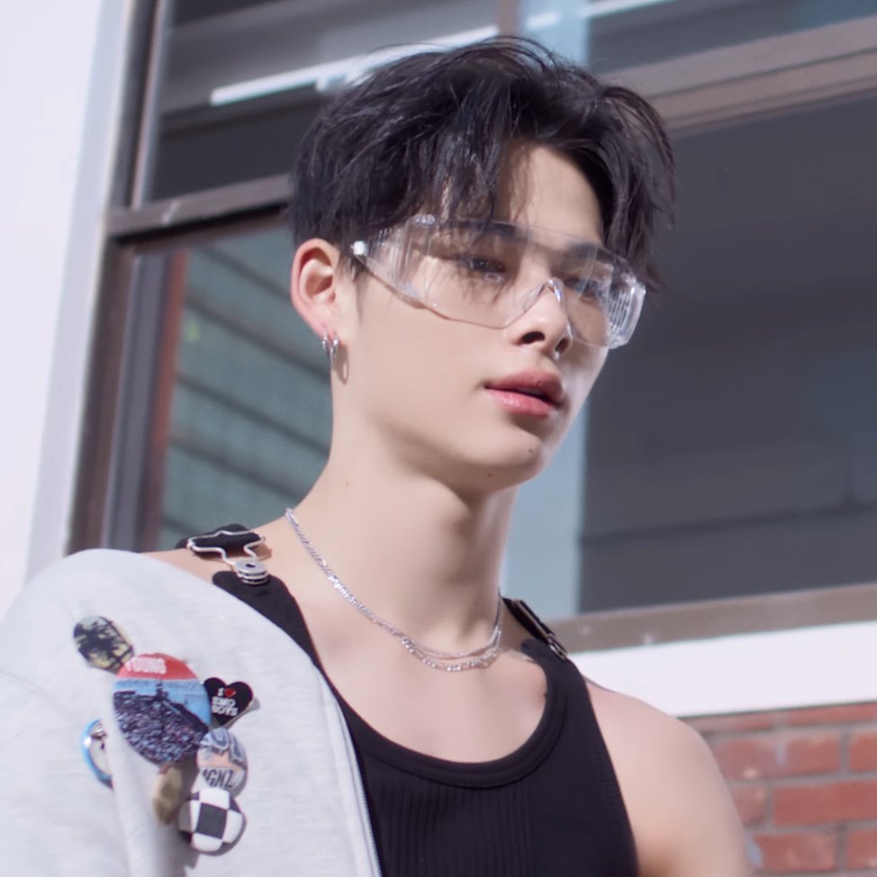 anya 🎧 tweet media