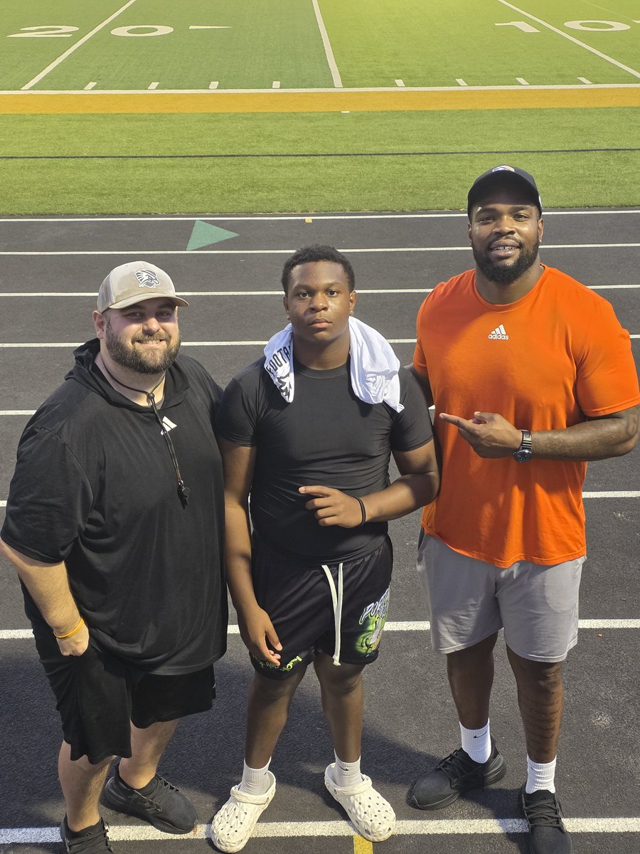 Kylan Gardner (@kylan_gardner28) on Twitter photo Had a great time competing at the <a href="/UTPBFootball/">UTPB Football</a> Football Camp today and I learned a lot from <a href="/CoachSantolla/">Zack Santolla</a> and <a href="/Aus_Doce12/">Coach Aus🤝</a>. I will be putting what I learned to use this season. <a href="/LSOCFootball/">LSOC Football</a> <a href="/CoachWeltonJ/">Coach Johnson</a> Had a great time competing at the <a href="/UTPBFootball/">UTPB Football</a> Football Camp today and I learned a lot from <a href="/CoachSantolla/">Zack Santolla</a> and <a href="/Aus_Doce12/">Coach Aus🤝</a>. I will be putting what I learned to use this season. <a href="/LSOCFootball/">LSOC Football</a> <a href="/CoachWeltonJ/">Coach Johnson</a>