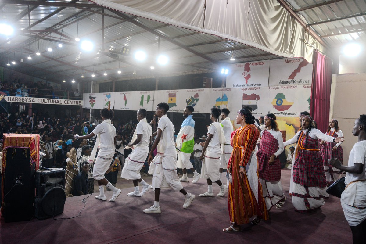 mdegaall's tweet photo. #lastnight Kooxda Xeer Ciise Wilwile on @HargeysaCC theater.  #WilwileDance #HargeisaCulture #SomaliHeritage#TraditionalDance #XeerCiise https://t.co/Fu79JD9UAr