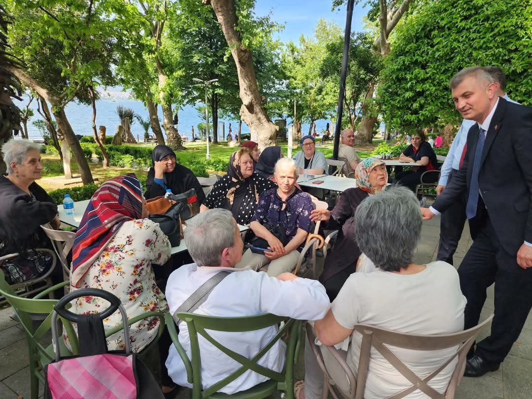 Güzel bir günde, sıcak bir havada kıymetli hemşehrilerimizle sohbet ettim, talep ve önerilerini dinledim.