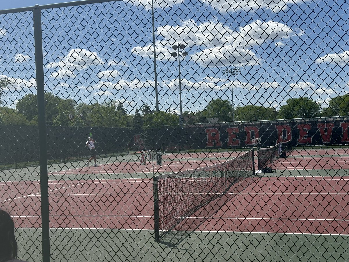 Taking in some IHSA Sectional Tennis.  GOOD LUCK BULLDOGS!!