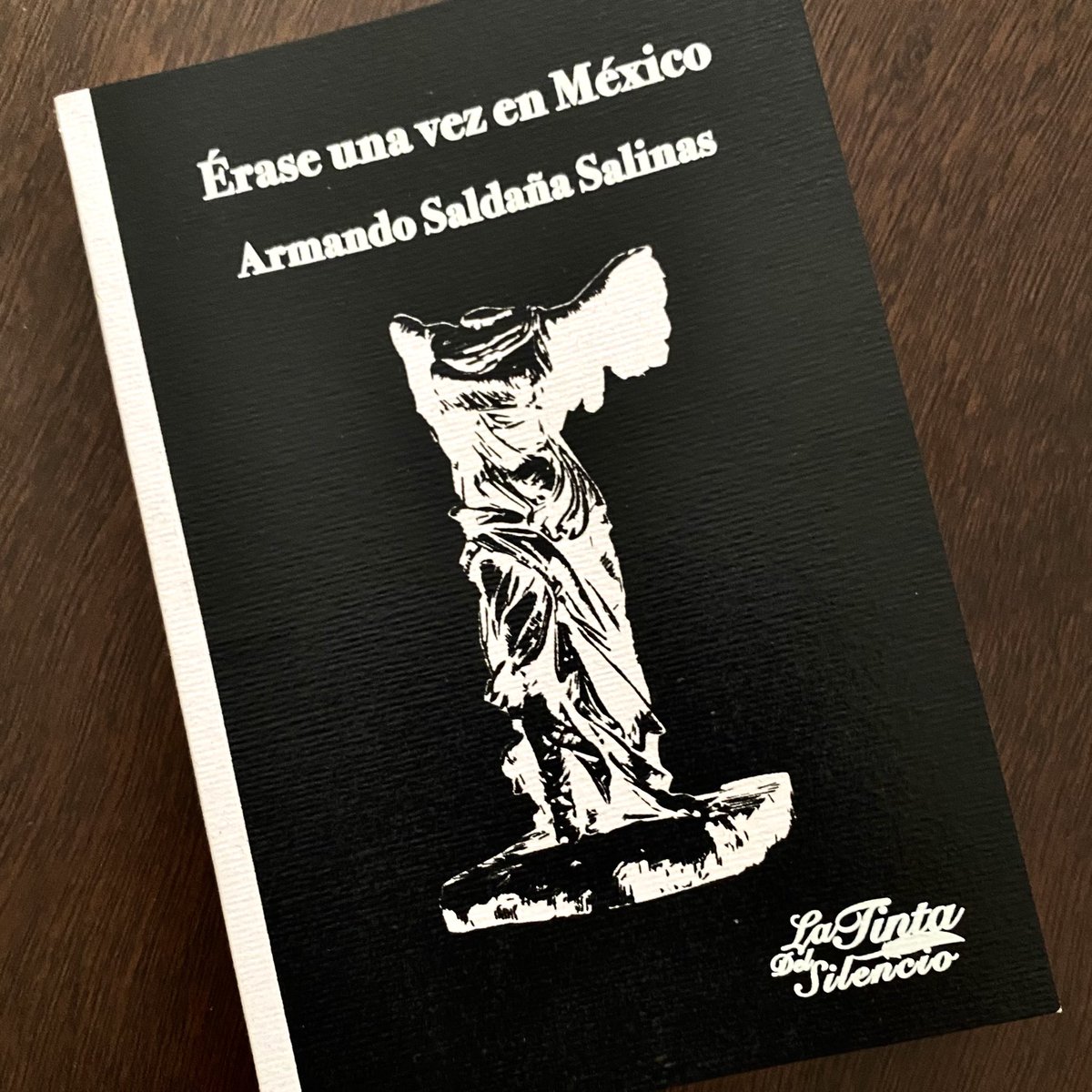Isaí Moreno (@isaimoreno) on Twitter photo ¡Érase una vez en México! Acompáñennos este sábado 24 de mayo a las 16:00, en el Museo de la Ciudad de México: presentamos el libro erudito, alucinante y exquisitamente editado por La Tinta del Silencio, cuyo autor es <a href="/Armando0827/">Armando Saldaña</a>. ¡No se pierdan su ejemplar firmado! ¡Érase una vez en México! Acompáñennos este sábado 24 de mayo a las 16:00, en el Museo de la Ciudad de México: presentamos el libro erudito, alucinante y exquisitamente editado por La Tinta del Silencio, cuyo autor es <a href="/Armando0827/">Armando Saldaña</a>. ¡No se pierdan su ejemplar firmado!