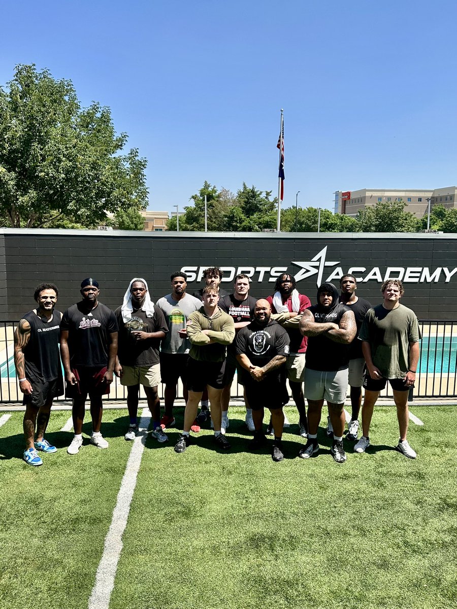 Duke Manyweather (@bigduke50) on Twitter photo There are a few guys not pictured, but it’s been a hell of a two weeks with the College guys 🦾
<a href="/OLMTraining/">OL Masterminds Training</a> There are a few guys not pictured, but it’s been a hell of a two weeks with the College guys 🦾
<a href="/OLMTraining/">OL Masterminds Training</a>