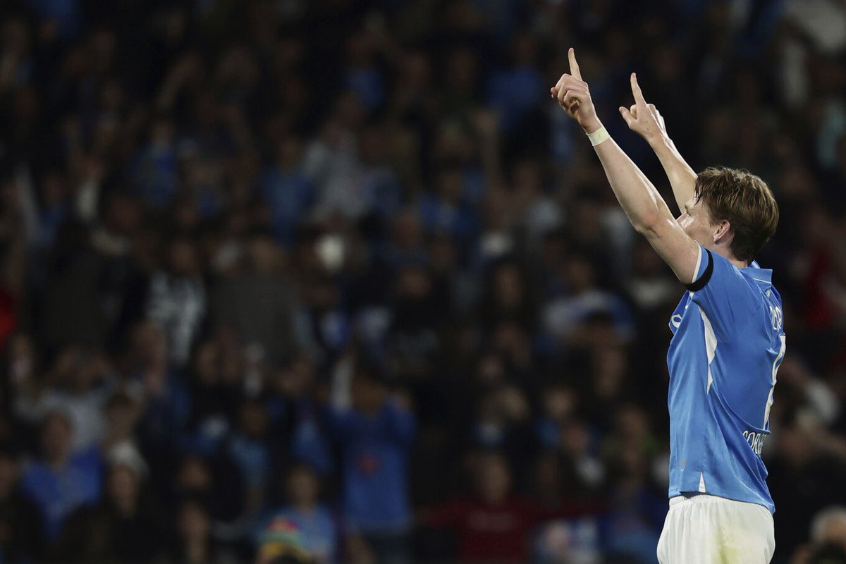AndrewDampf's tweet image. McBro: Scott McTominay's new nickname at Napoli has some local flavor
#McTominay apnews.com/article/scott-…