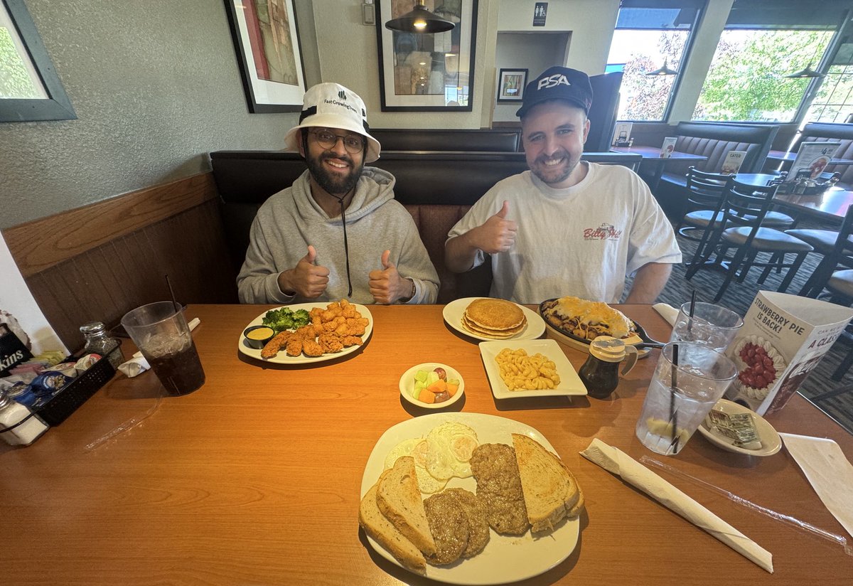 The road to shipshewana Indiana (Amish country) for a sports card show 

1st stop, Perkins <a href="/mireshpatel/">miresh</a> <a href="/kid_febreze/">kolten jones</a>