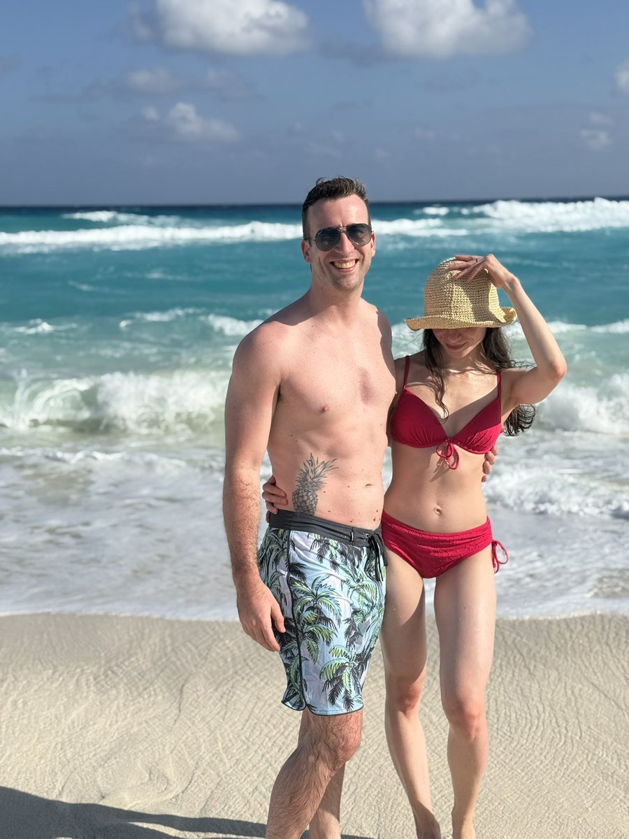 jacktluke's tweet photo. My beautiful fiancé @ABohatchuk immigrated to Canada from Ukraine. She’s always the highlight of my day❤️ 

Our goal is to own a hobby farm together with chickens 🐓 https://t.co/MOhQofpbgT