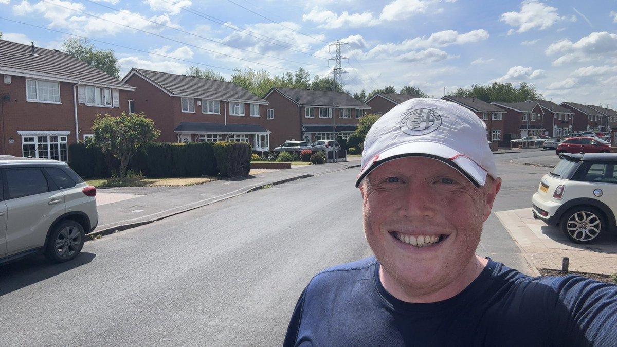 Solid 10k today, up in the hills around Stoke-on-Trent. Running from Milton up to Wettley Moor and back 

🏃‍♂️ ☀️