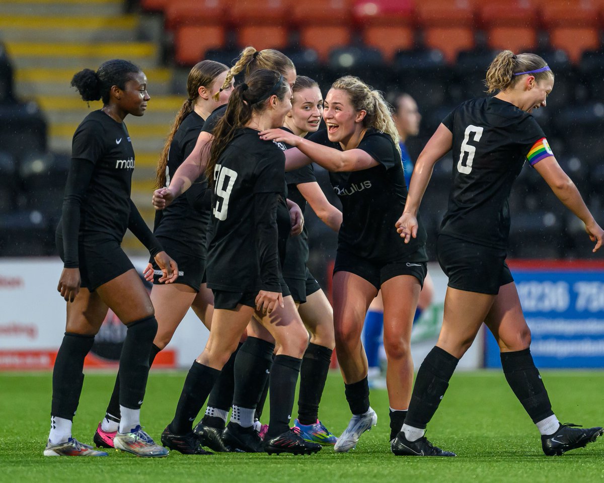 Scottish Women's Premier League (@swpl) on Twitter photo That feeling of scoring a worldie in a play-off final! π
15 minutes to go. Can Stirling Uni hold on to secure promotion or have Rossvale got a a goal in them?
<a href="/RossvaleFCWomen/">Rossvale FC Women & Girls Academy</a> 0-1 <a href="/stiruni_wfc/">Stirling University WFC</a> | #SPSWPL2 #PlayOffFinal | π· <a href="/CollargeImages/">Colin Poultney</a> That feeling of scoring a worldie in a play-off final! π
15 minutes to go. Can Stirling Uni hold on to secure promotion or have Rossvale got a a goal in them?
<a href="/RossvaleFCWomen/">Rossvale FC Women & Girls Academy</a> 0-1 <a href="/stiruni_wfc/">Stirling University WFC</a> | #SPSWPL2 #PlayOffFinal | π· <a href="/CollargeImages/">Colin Poultney</a>