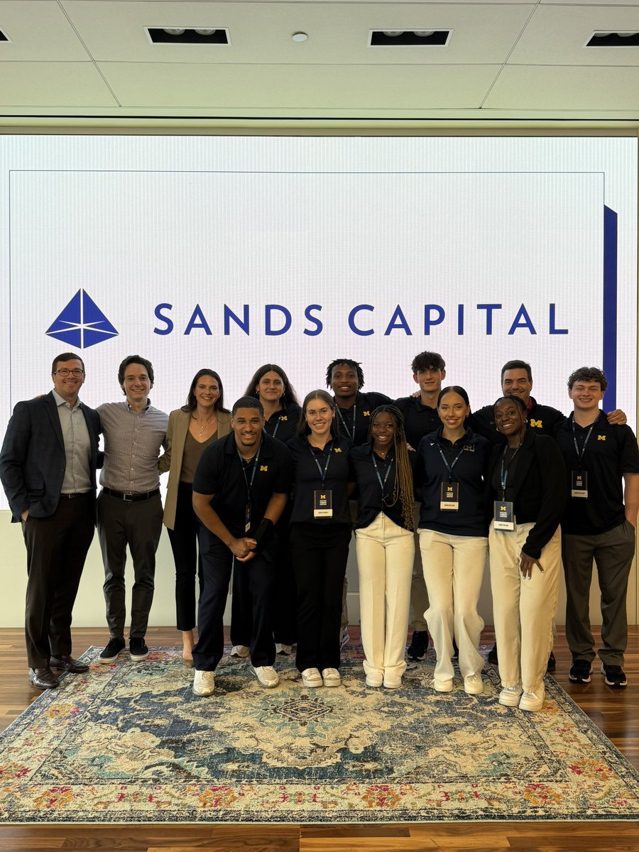 UMichGoMACC's tweet photo. invested in ourselves yesterday at Sands Capital Management & QED Investors 📈
#WashingtonDCCareerVenture #TheMichiganDifference https://t.co/yVDRiltpKu