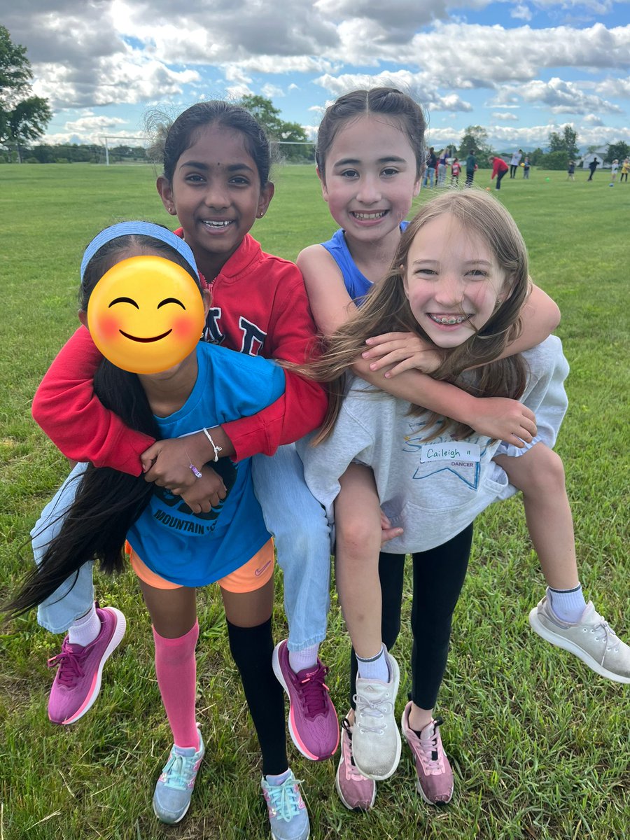 Lauren Whiteko tweet media