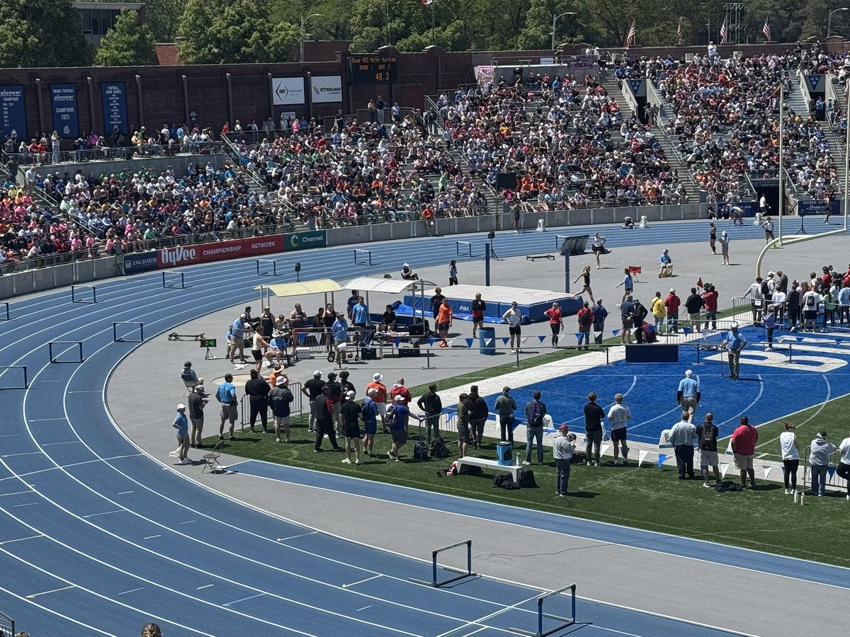 Great day 2 at the State Track Meet supporting <a href="/GCHSGTF/">Glenwood Girls Track & Field</a> &amp; <a href="/GlenwoodTrack/">Glenwood Track</a>!