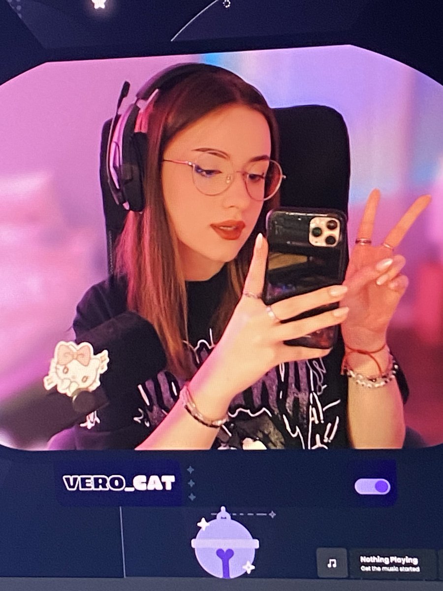 VERO IS LIVEEEEEEE WHO CHEERED! 

short stream, but we’ll catch up and maybe check out the new palia update 💜

COME HANG!

ttv/vero_cat