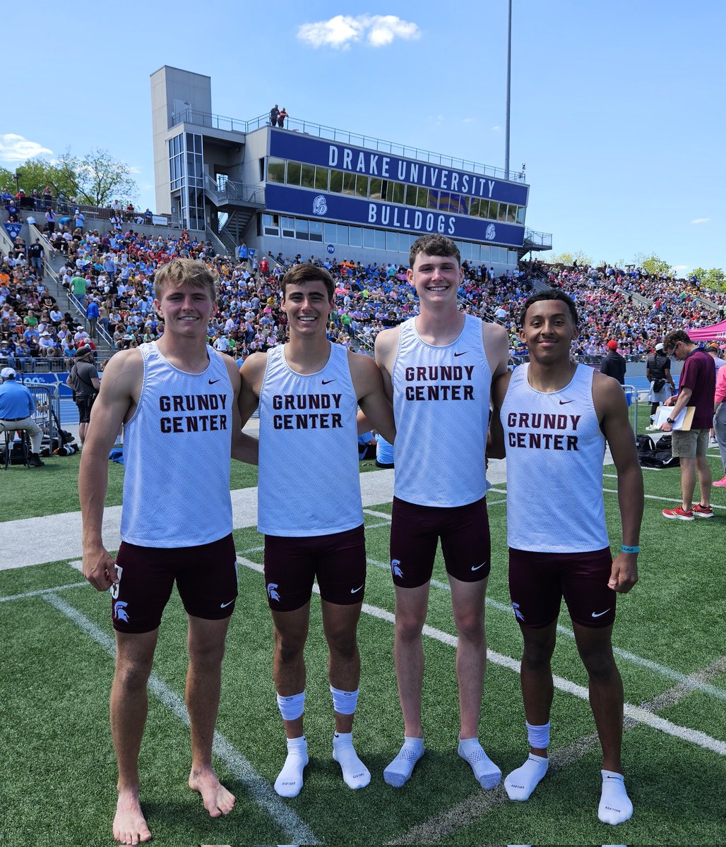 Blazing fast from Grundy Center's boys in the 2A 4x400 prelims, clocking the top time in 3:19.79. Judd Jirovsky, Brody Zinkula, Brayden Wallis and Brayden Davie the team to beat in tomorrow's finals #iahstrk