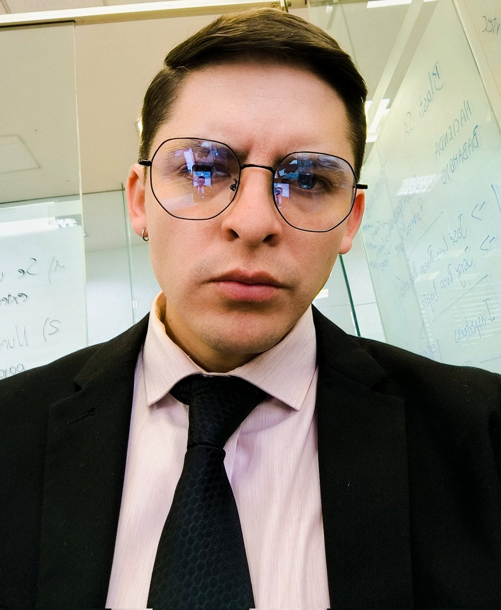 #ElChochólogo🤠| Para los sufridores, tinterillos de a luca, trolls y 'nobilovers' que dicen que me "escondo detrás de un sombrero y unas gafas", les deseo capacidad de sinapsis y argumentos sólidos. 😉