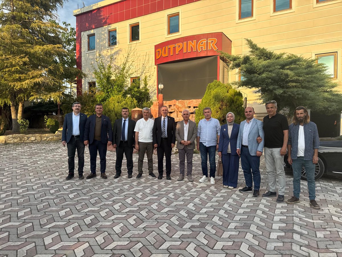 Milletvekilimiz Sn İrfan Karadutlu ve <a href="/devapartisi/">DEVA Partisi</a>⁩ Genel merkez kurul üyelerini Malatya’mızda ağırladık, ziyaret ve istişareler yaptık. Kıymetli ziyaretleri için misafirlerimize ve emeklerinden dolayı teşkilatımıza teşekkür ederim.
⁦<a href="/MalatyadaDeva/">Deva Partisi Malatya İl Başkanlığı</a>⁩