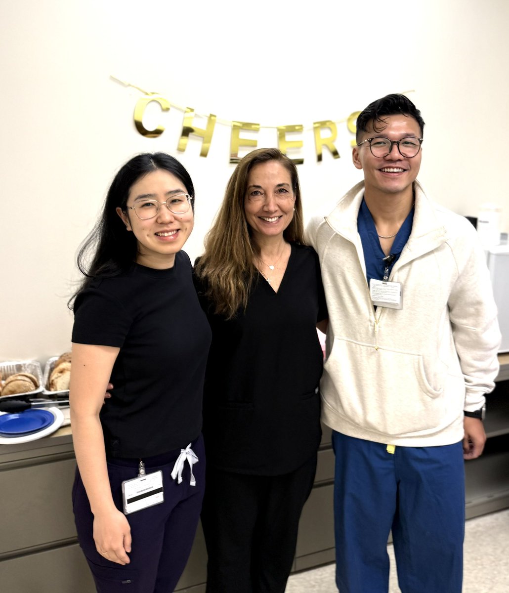 USC Breast Imaging (@uscbreastrads) on Twitter photo End of year treats with <a href="/LindaHLarsen/">Linda Larsen</a> ππͺπ© Weβre gonna miss our fellows so much! End of year treats with <a href="/LindaHLarsen/">Linda Larsen</a> ππͺπ© Weβre gonna miss our fellows so much!