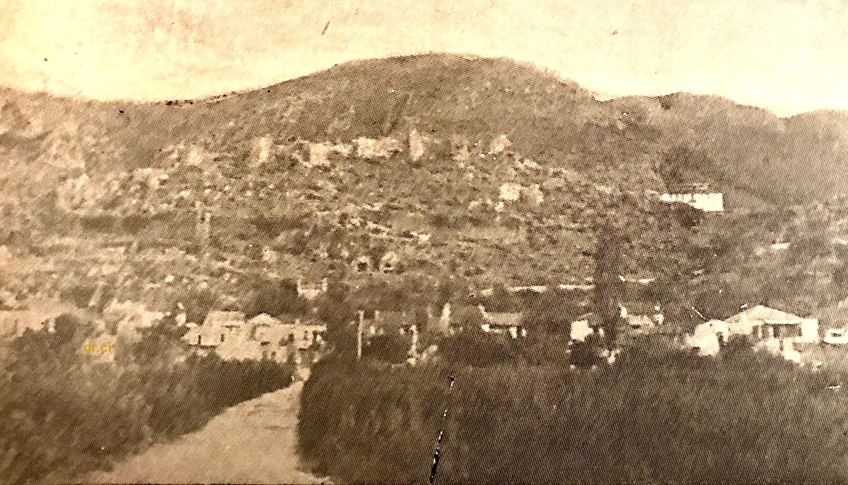 ceyhunirgil's tweet photo. Çok nadir bir fotoğraf daha ....
1920'lerde deniz tarafından #Fethiye Kalesi ve #Deppoy denen sahada 2 katlı beyaz bina görülüyor
(muhtemelen askeri bina)
#Beşkaza #Makri #Meğri #Mekri https://t.co/gikc1V9enj