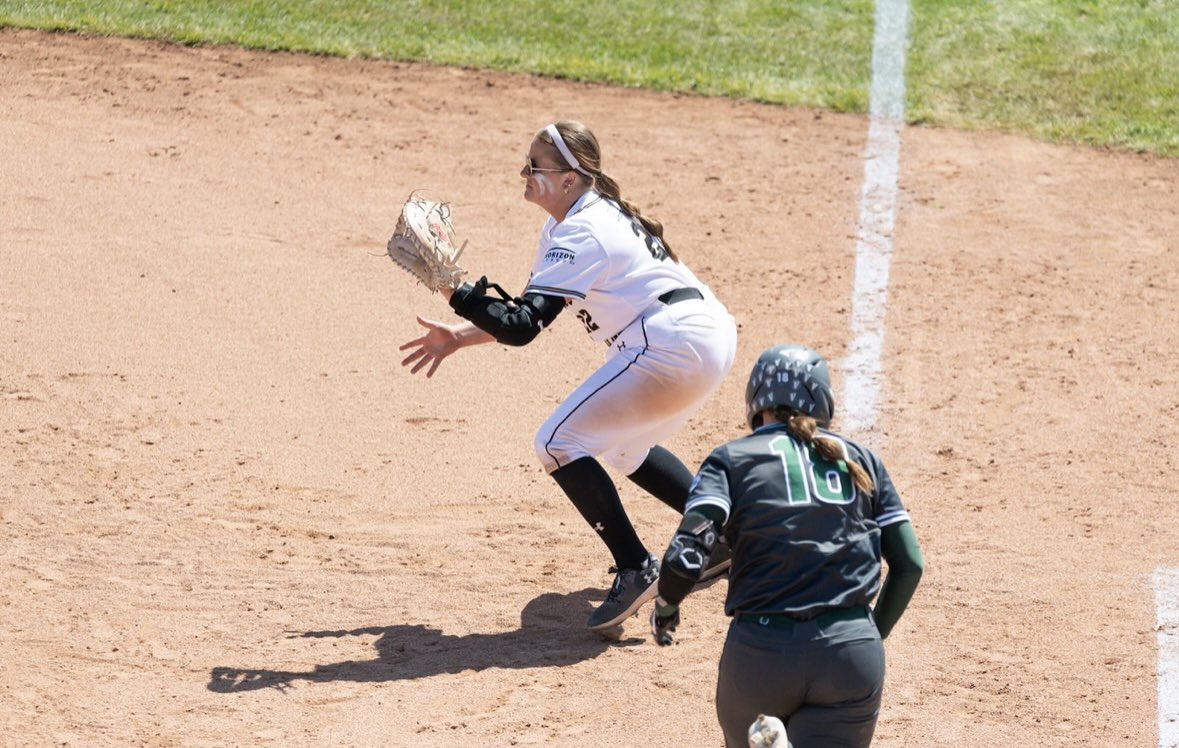 KPeckinpaugh22's tweet image. Due to the discontinuation of the Purdue Fort Wayne Softball program, I’m officially entering the transfer portal with 1 year of eligibility remaining. I’m a right-handed hitter and first baseman with a 3.9 GPA. @SoftballPortal 

Email: kennedypeckinpaugh21@gmail.com