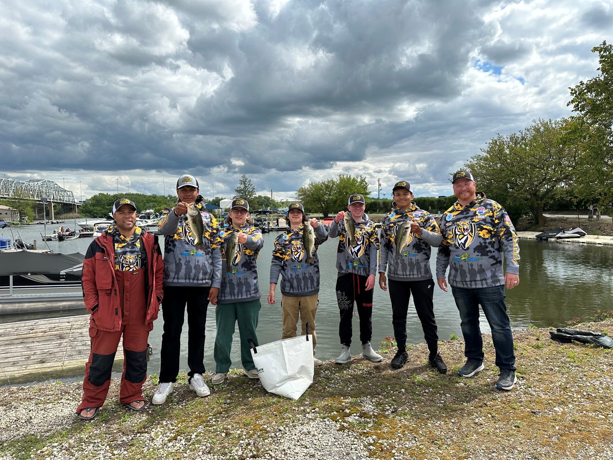 Joliet West Bass Fishing Team Makes History with First-Ever State Qualification
bit.ly/43FnMIF