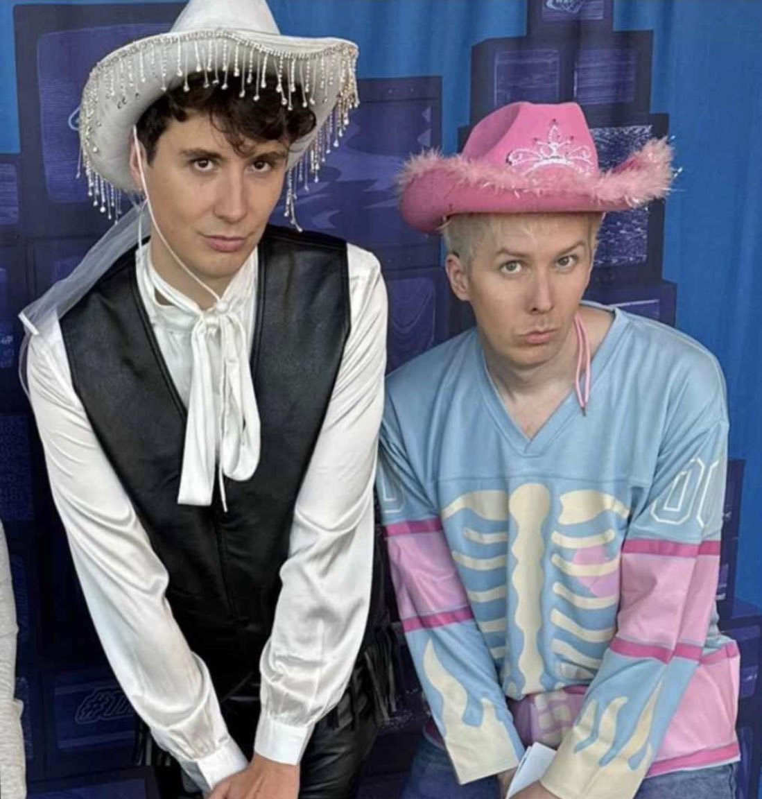 save a horse ride a cowgirl? #phanniefriday