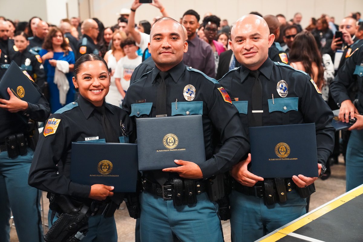 Congrats to the 137th El Paso Police Academy class! 37 new officers are ready to keep El Paso safe. Be the difference—apply for the 141st academy NOW: JoinEppd.Com #ElPaso #EPPD #JoinEPPD #Graduation #ElPasoPolice
