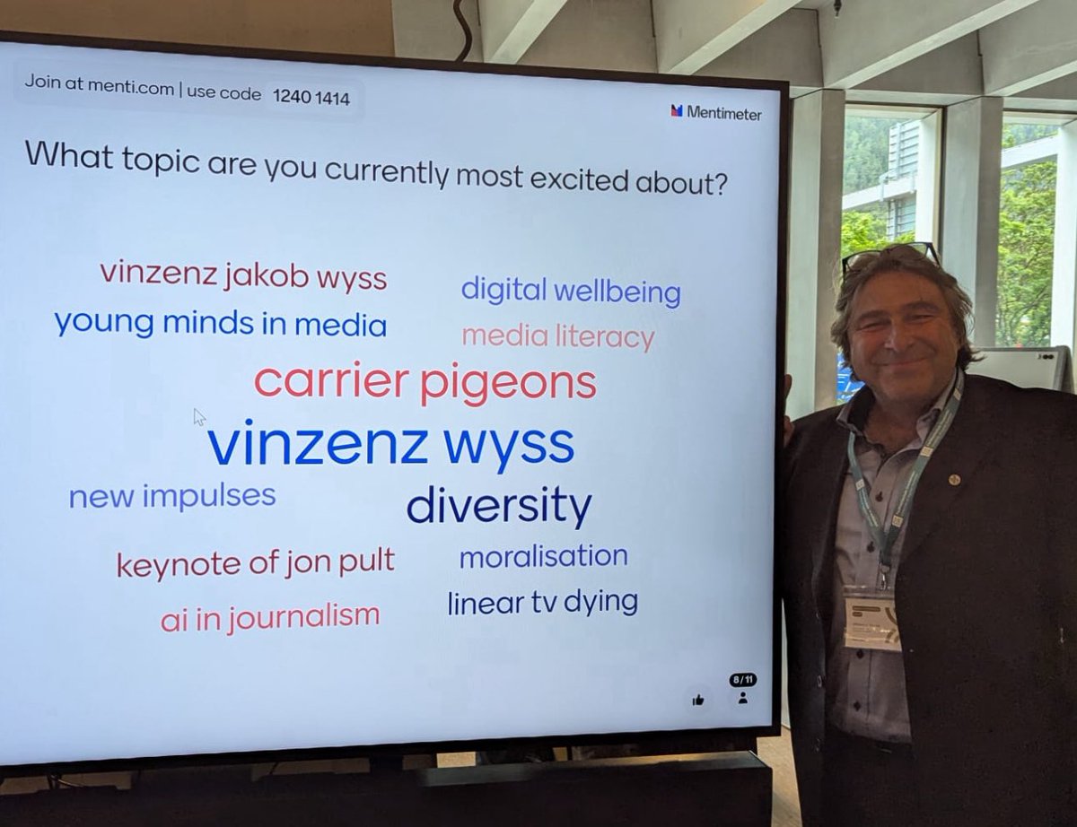 Es war sehr schön, zusammen mit meiner Erstgeborenen Valery Wyss an der #SGKM2025, mit meinem Doktorvater Otfried Jarren, den sehr frühen Weggefährten Dahinden Urs, Edzard Schade &amp; Mark Eisenegger und mit meinem Paper-Team Filip Dingerkus &amp; Louis Schäfer. ❤️Danke!