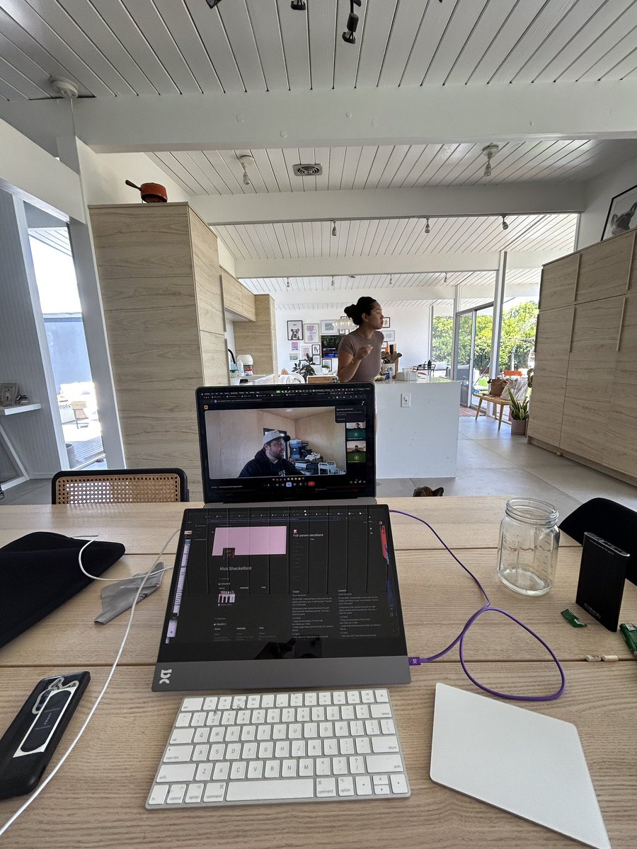 I went with the <a href="/espressodisplay/">espresso Displays</a> 
This shit actually is very nice.

Also.. have something coming soon for the degens