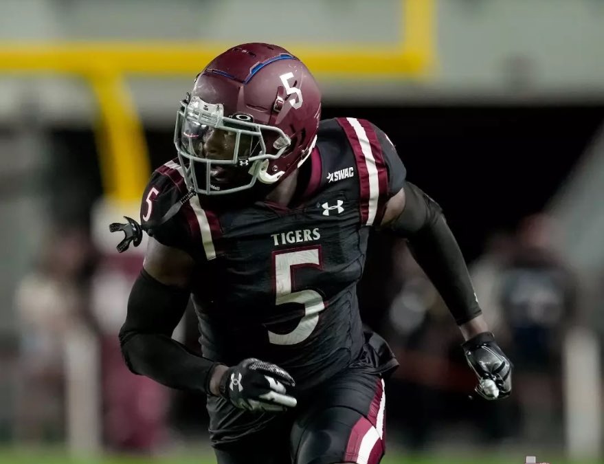 Beyond blessed to receive a offer from Texas southern university🖤 #AGTG