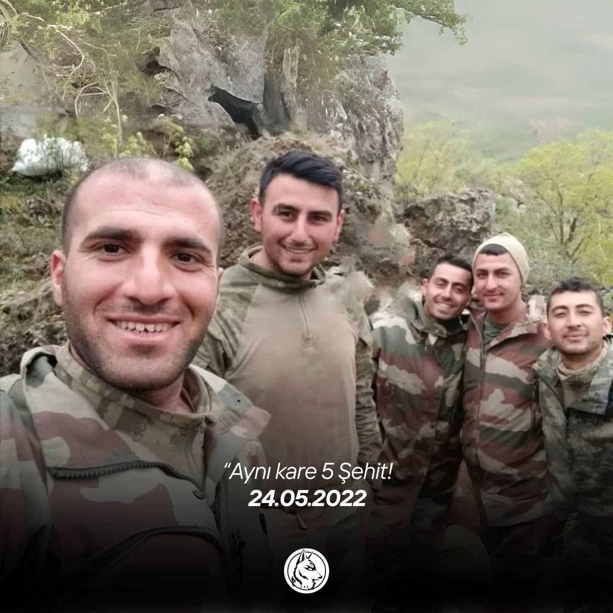 Aynı kare 5 Şehit!

Şehit Celal Tekedereli
Şehit Onur Doğan
Şehit Abdulkadir Güler
Şehit Bican Kapılay
Şehit Hüseyin Cankaya
24.05.2022