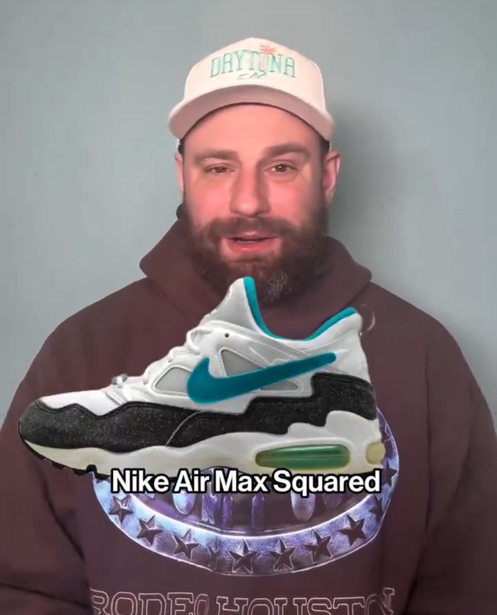 paulwalle's tweet photo. @ComplexSneakers @MatthewJWelty Need to boring the am2 big bubble back https://t.co/saJCWm18MU
