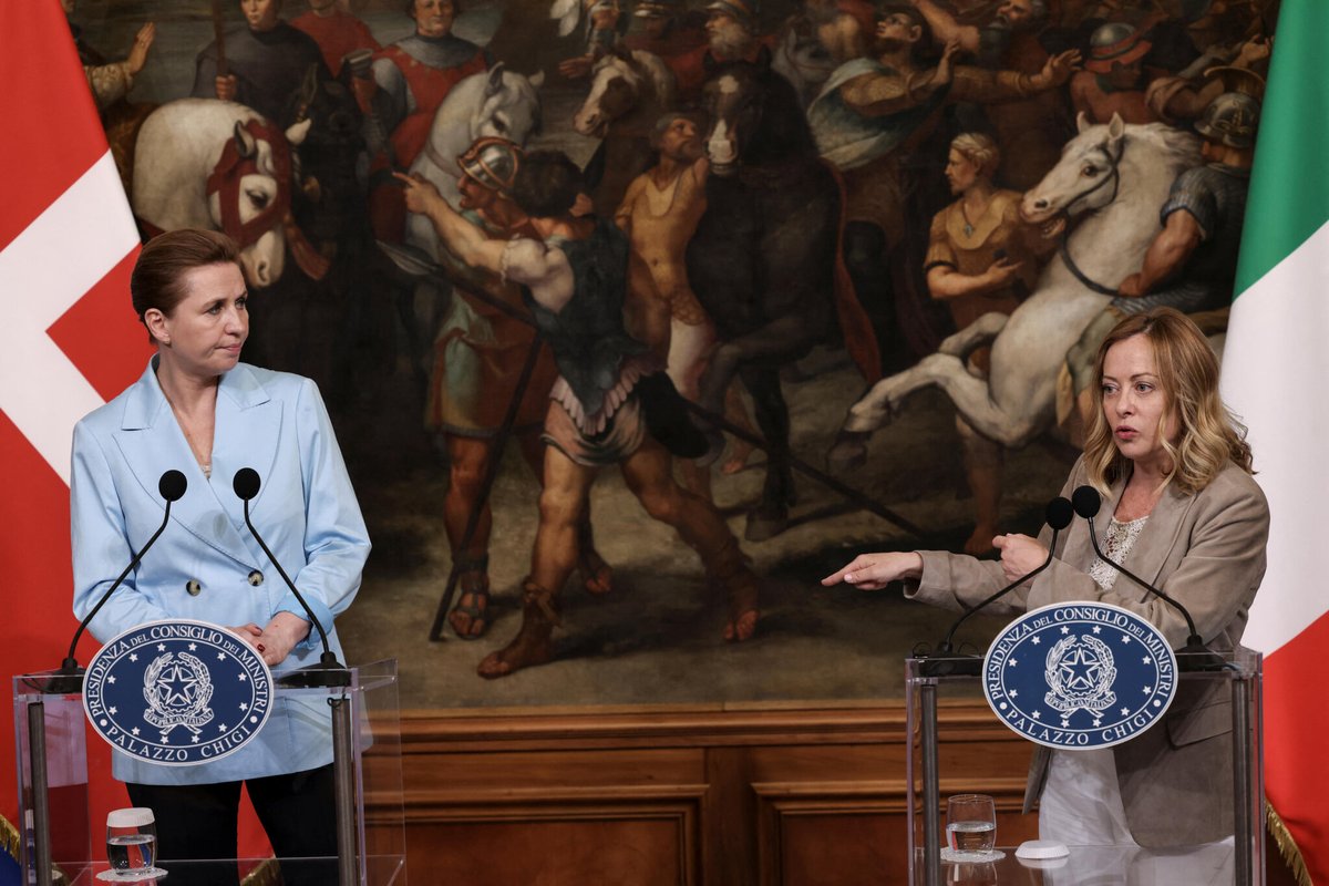 le_Parisien's tweet photo. Immigration : l‘Italie et 8 autres États de l’UE veulent revoir la Convention européenne des droits de l’homme
➡️ https://t.co/q5stWUbaCl https://t.co/XaUV3JHuBv