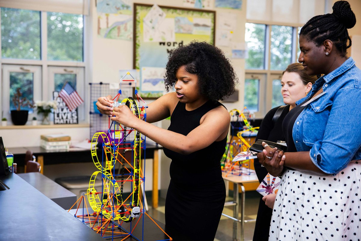Our Shining Star Showcase celebrated unity and creativity two weeks ago with over 15 projects. We welcomed a record crowd to honor everyday victories from hard work. It was more than an event; it was a moment of winning together! #TogetherWeWon #WarriorStrong #TMAWarriors