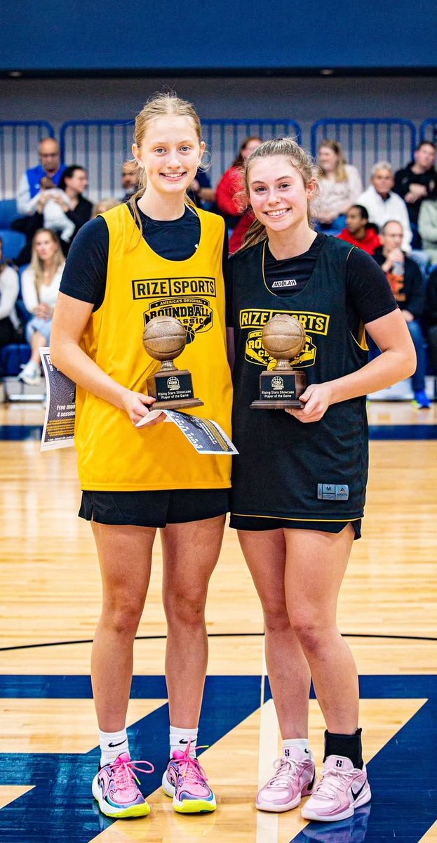 MadisonP1021's tweet image. Grateful for the opportunity to play with such talented players! It was a great team win and I am honored to receive @KDKARadio Select Showcase Player of the game.
@OC__Hoops @SLAAMBASKETBALL @SLAAM27Norman @RizeSportsPa