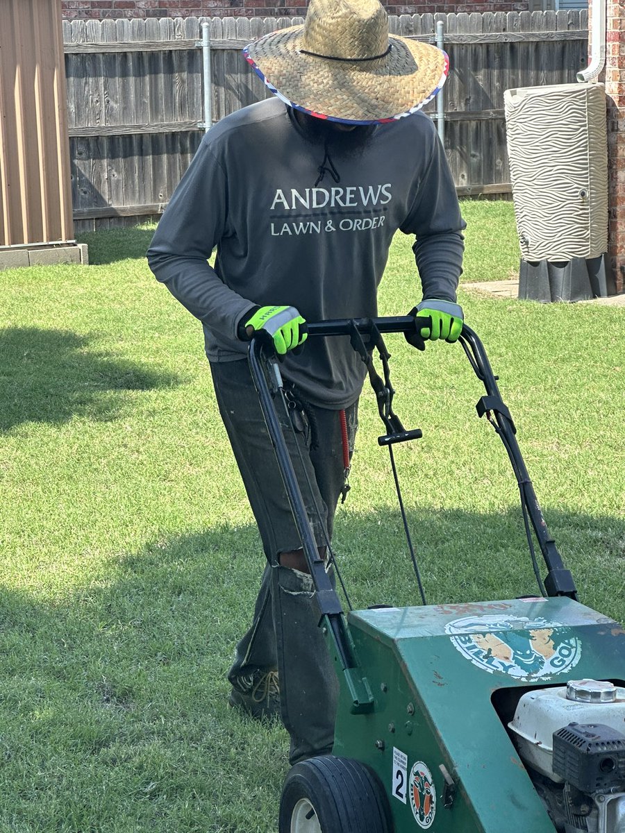 AndrewLawnOrder's tweet photo. Is that time of the year. Let’s get your yard some breathing room. https://t.co/y50ZdtJUDp