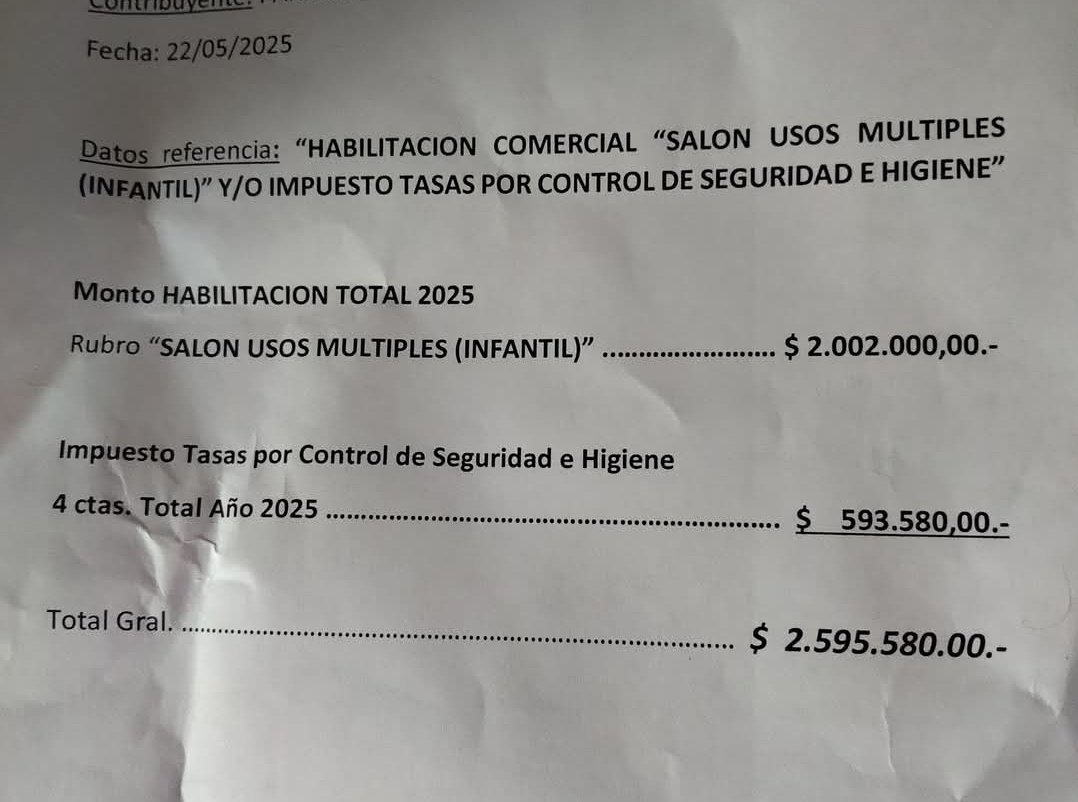 fabriglibo's tweet photo. Lean lo que le cobran a esta mujer para la habilitación municipal de un salón infantil en San Bernardo, localidad del sudoeste del CHACO, debe tener unos 20.000 habitantes aprox.

Es una locura. Después se siguen sorprendiendo por como los putea la gente.

MOTOSIERRA urgente https://t.co/nKZEakowBH