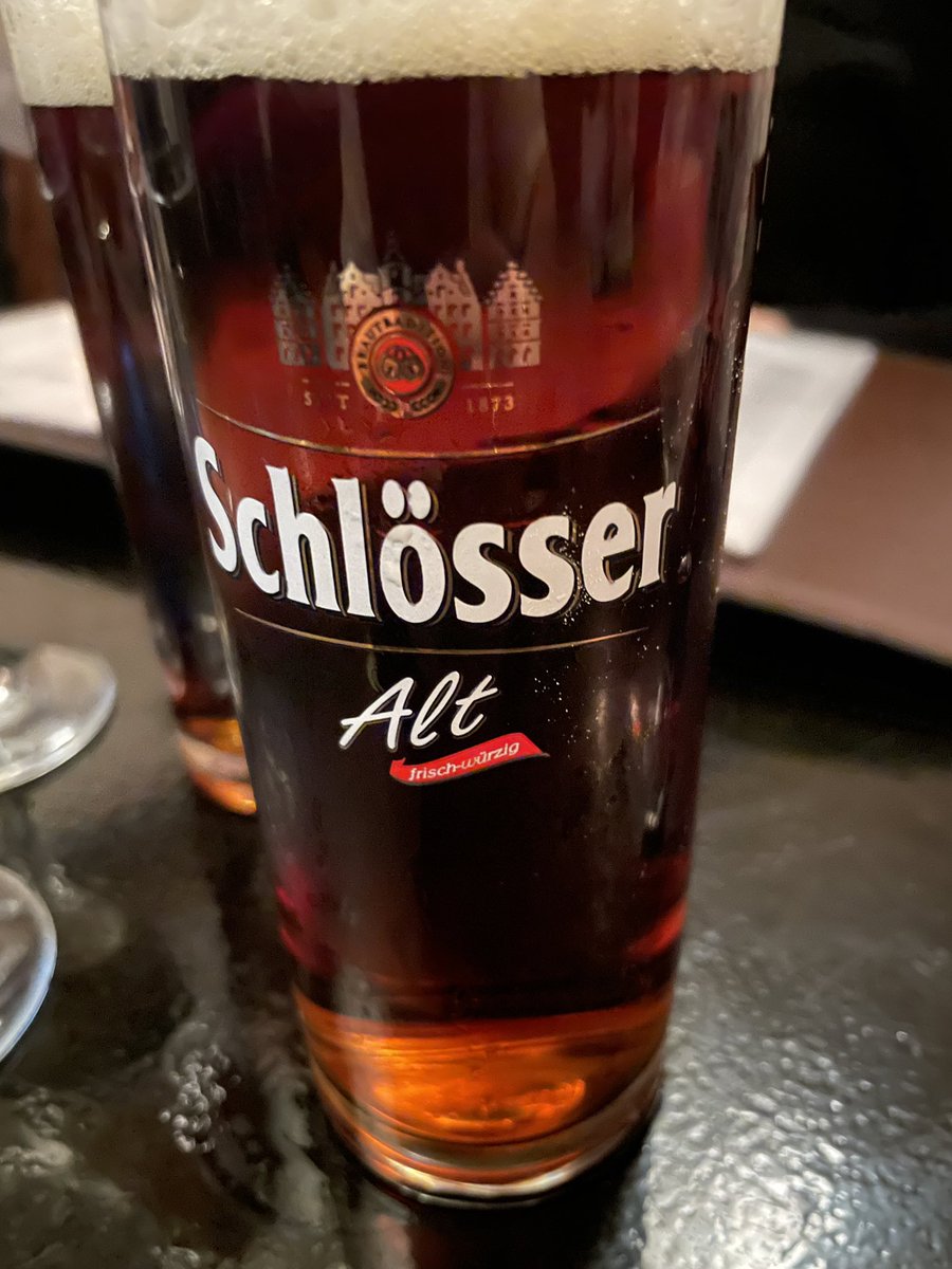 無事ドイツに着いて、今日は早寝をして明日からのЯeaLのドイツ3公演、しっかりやらせて頂きます🔥只今23:00！