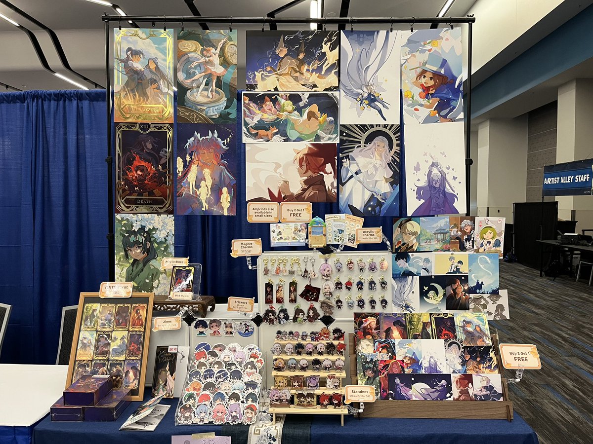 chapter_56's tweet image. Set up at fanime 1101! ❤️❤️❤️