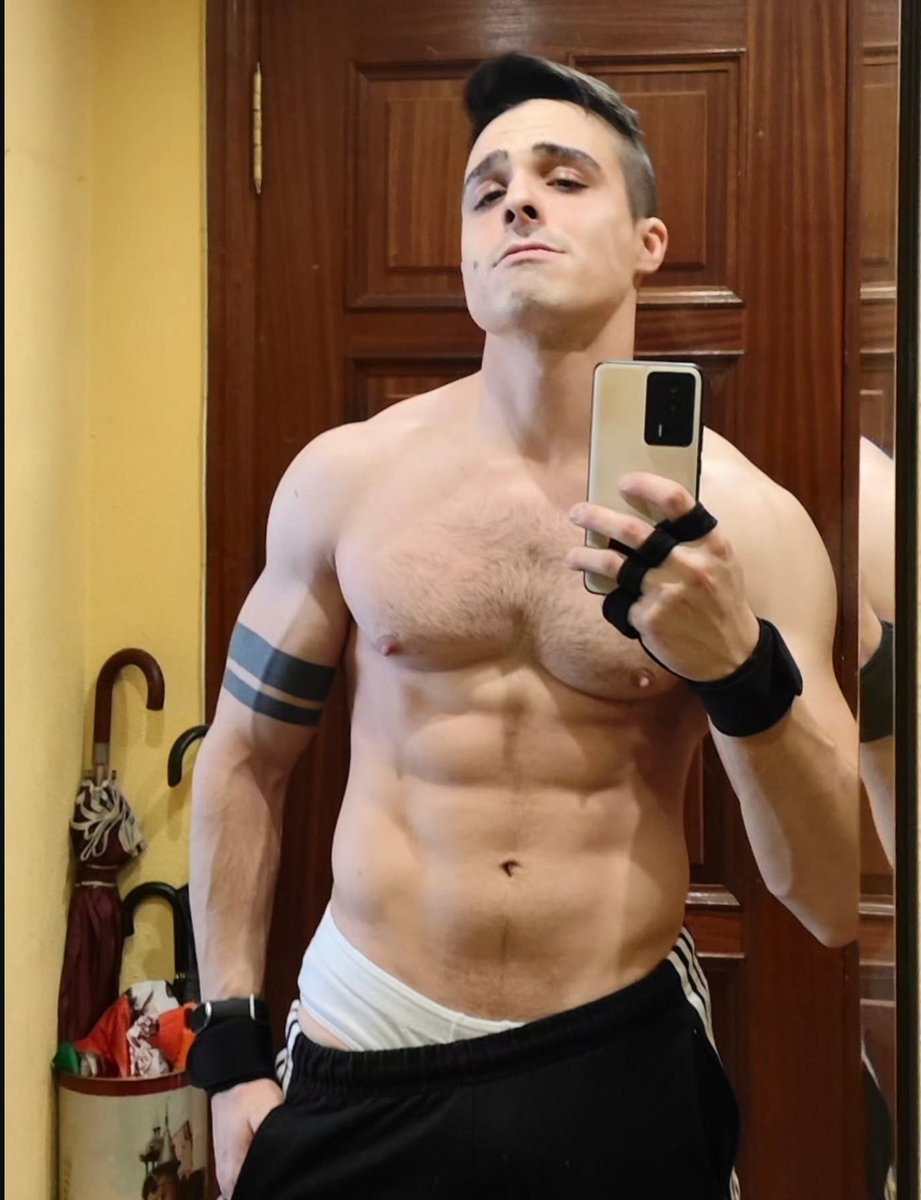 Si alguna vez me vuelvo complaciente conmigo mismo voy a pvto morir. ✍🏻