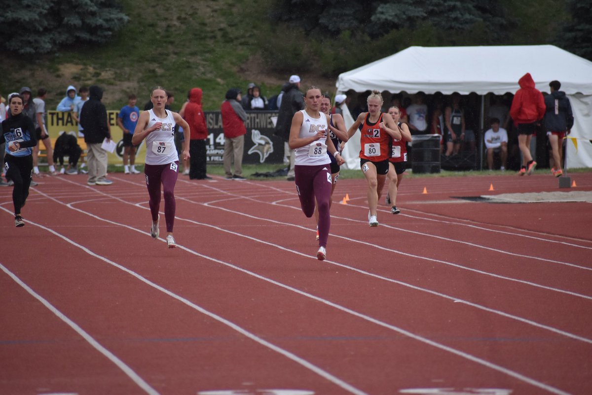 🏃‍♂️ Class D Girls 400 🏃‍♂️

Clara Spargo of DCS is your back-to-back STATE CHAMPION with a new state meet record time of 56.30

Abi Spargo of DCS is your State Runner-up with a time of 57.81

Reagan Stengel of MHC places 8th with a time of 61.24

Desi Farner of Arapahoe ran a 61.41,