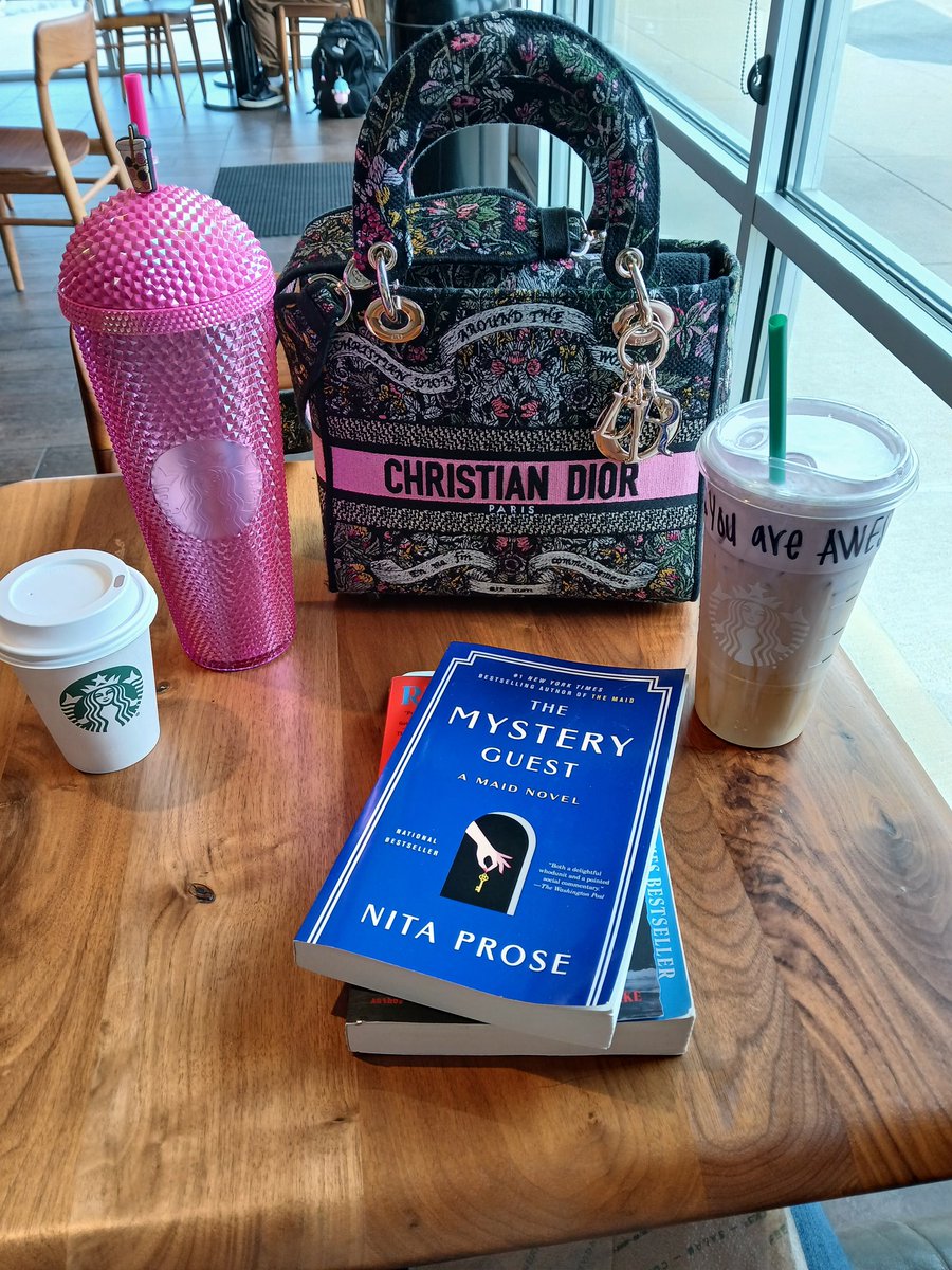 My afternoon with a new book from <a href="/NitaProse/">Nita Prose</a> A who done it mystery from her series. I splurged &amp; got a new cup for my B-Day. #CoffeeTime #CoffeeLovers #MemorialDayWeekend #bookfriday2025 #BookTwitter