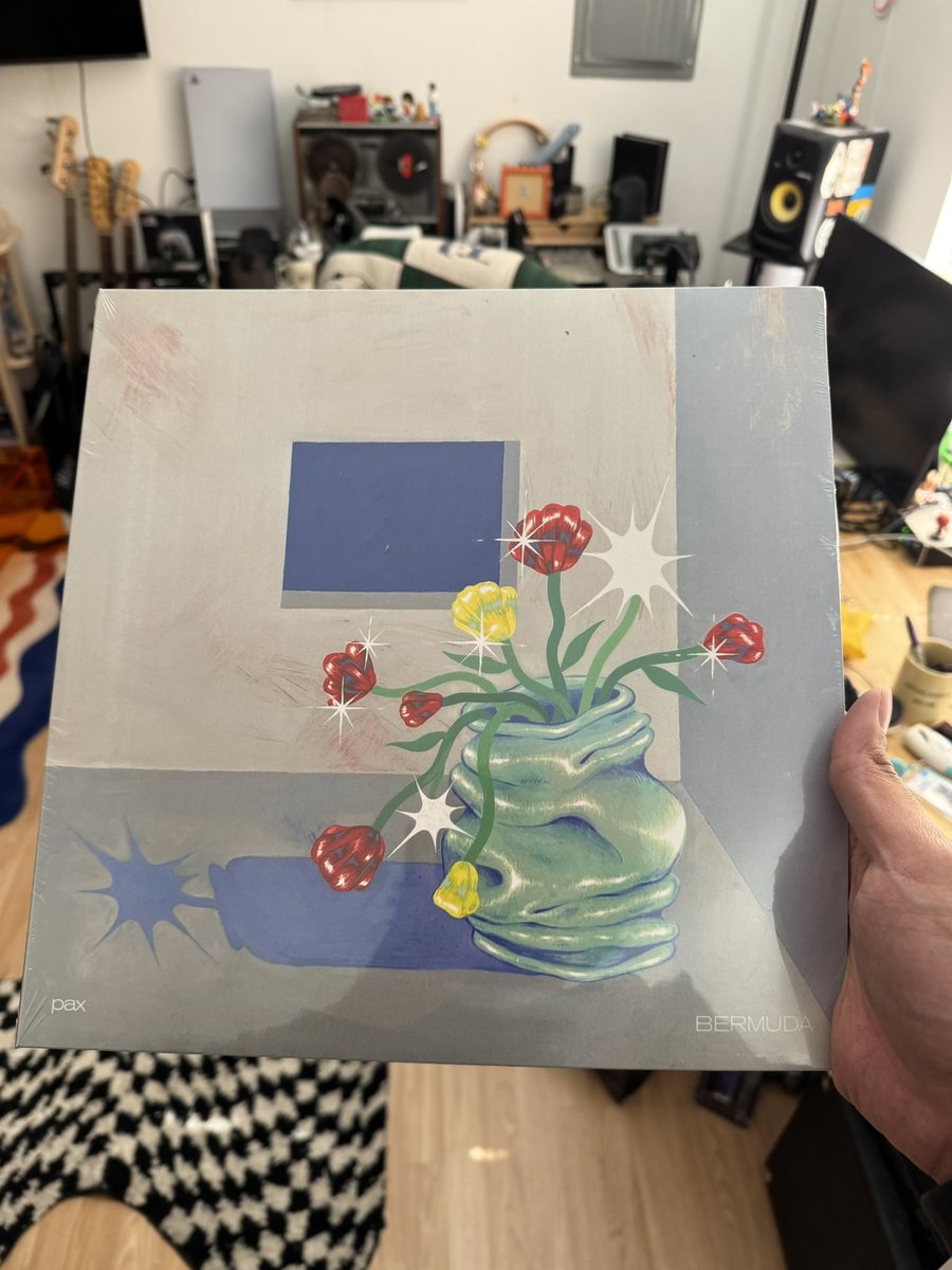 techdecksupport's tweet photo. “Bermuda” out now 

Limited edition vinyls are name ur price on my bandcamp 

Artwork: CHONS
Layout &amp; Design: JOYCE
Mastered by @Swrvy 

Video by @darknips420 

Thanks 🥹

https://t.co/tUPzCJqNNH https://t.co/MfJIRYo3lQ