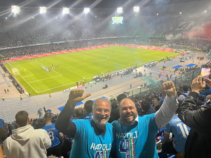 Claudio Cerchione (@dottorclaudio) on Twitter photo Cari amici,
Abbiamo un sogno nel cuore…Napoli torna campione! ❤️
Napoli campione d’Italia 2024/2025!
Live dallo Stadio Maradona!
<a href="/IRSTDinoAmadori/">IRST "Dino Amadori" IRCCS</a>
<a href="/sohoitaly/">sohoitaly</a>
<a href="/SocietyofHemOnc/">Society of Hematologic Oncology (SOHO)</a>
<a href="/AIL_ets/">AIL - Ass. Italiana Leucemie linfomi e mieloma</a>
#saroconte
#abbiamounsognonelcuore
#ForzaNapoliSempre
#dottorClaudio #sohoitaly #soho Cari amici,
Abbiamo un sogno nel cuore…Napoli torna campione! ❤️
Napoli campione d’Italia 2024/2025!
Live dallo Stadio Maradona!
<a href="/IRSTDinoAmadori/">IRST "Dino Amadori" IRCCS</a>
<a href="/sohoitaly/">sohoitaly</a>
<a href="/SocietyofHemOnc/">Society of Hematologic Oncology (SOHO)</a>
<a href="/AIL_ets/">AIL - Ass. Italiana Leucemie linfomi e mieloma</a>
#saroconte
#abbiamounsognonelcuore
#ForzaNapoliSempre
#dottorClaudio #sohoitaly #soho