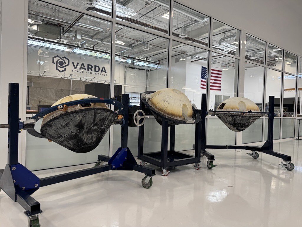 VardaSpace's tweet image. And then there were 3. Thank you to @RocketLab, @SouthernLaunch, @SpaceX, and of course @AFResearchLab and @NASA.