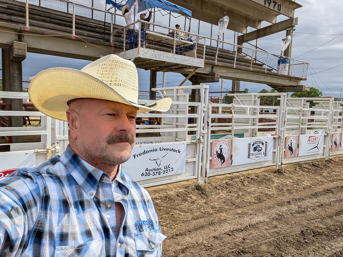 Friday night rodeo prep in KS