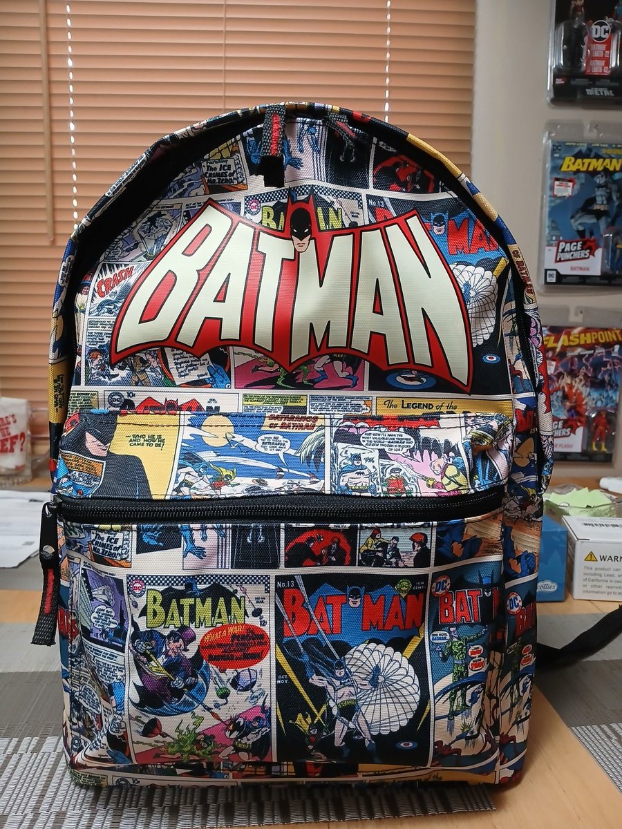 Grace15sa's tweet photo. Just wanna share a throwback with ya'll.
My brother in Christ got me this as a gift....
#BatmanBackpack https://t.co/eDxujqlu5B