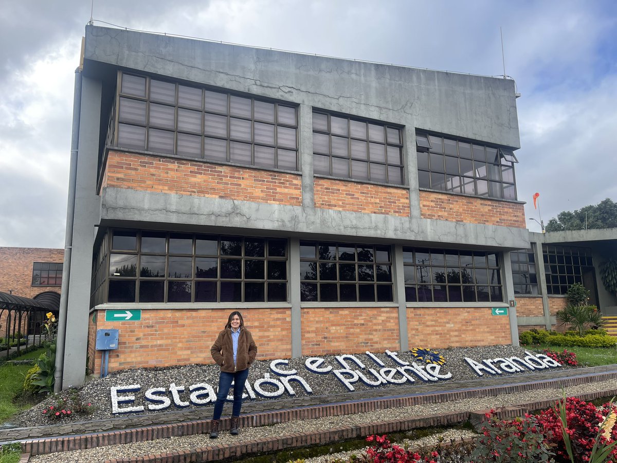 paulatoro7's tweet image. De abogada a ingeniera