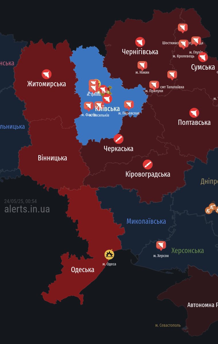 Ania_In_UA's tweet image. More than 170 drones have been launched towards Ukraine already, and even more are on their way.
Kyiv is under a massive attack tonight.
Please, be safe, everyone 🫂