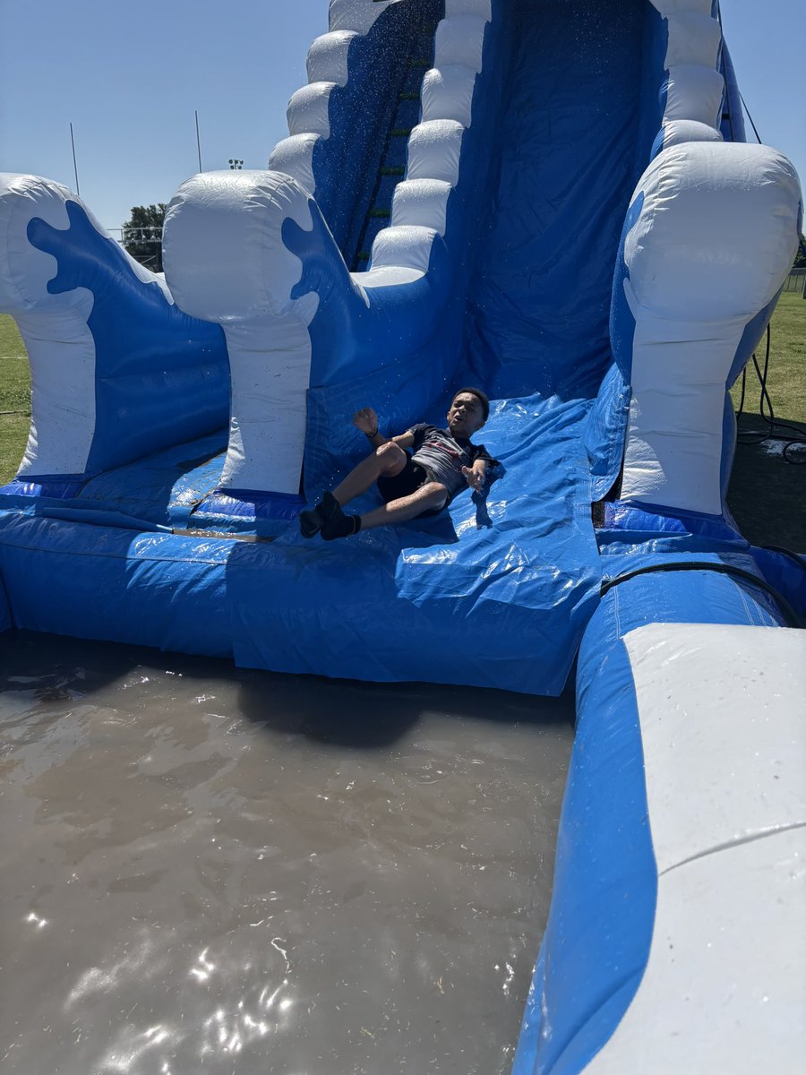 Dr. A.C. Cristales (@ac_cristales) on Twitter photo Fun way to finish another school year with Field Day! Wishing all the students <a href="/OBanion_Bisons/">O'Banion Middle School</a> a great and restful summer!
On to the next one!
#MissionDriven #Leadership Fun way to finish another school year with Field Day! Wishing all the students <a href="/OBanion_Bisons/">O'Banion Middle School</a> a great and restful summer!
On to the next one!
#MissionDriven #Leadership