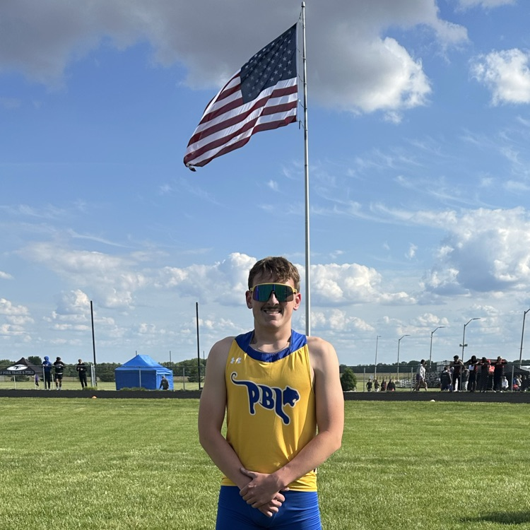 Congrats to Junior Mason Vaughan for qualifying to State in the 110 High Hurdles. 2nd overall!